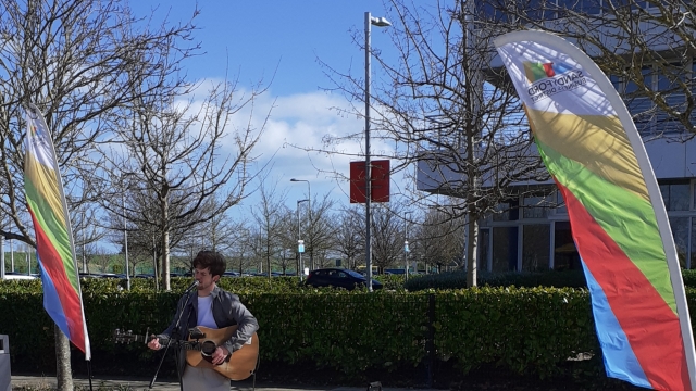 Live summer lunchtime music sessions