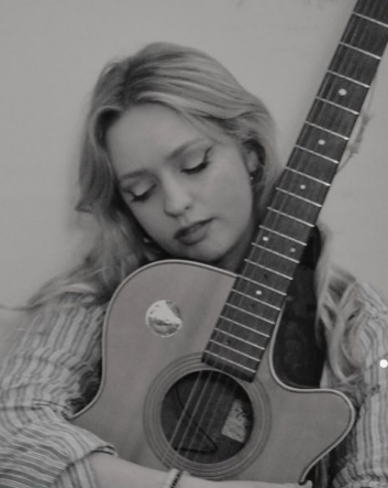 Summer Lunchtime Music Sessions gallery image